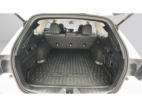 Used 2025 Subaru Outback Onyx Edition AWD/4WD image 23