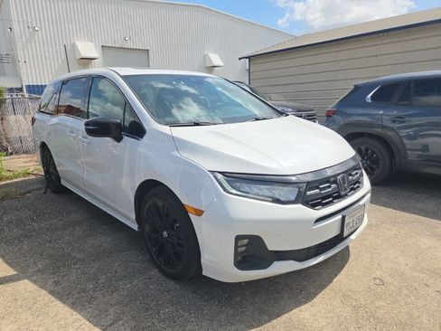 Used 2025 Honda Odyssey Sport-L image 3