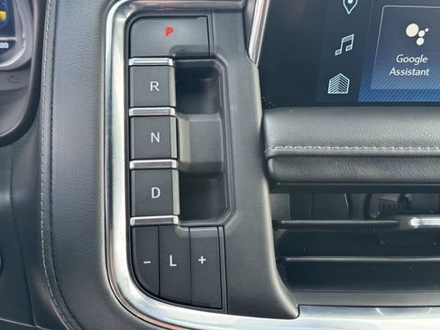 Used 2023 Chevrolet Tahoe LT w/ Luxury Package image 16