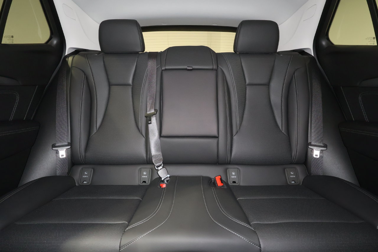 Certified 2025 Buick Envision Preferred AWD/4WD image 31