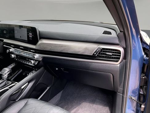 Used 2025 Kia Telluride EX X-Line AWD/4WD image 30
