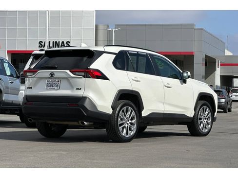 Certified 2022 Toyota RAV4 XLE Premium FWD image 4