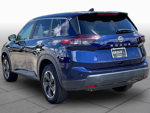 Used 2025 Nissan Rogue SV FWD image 11