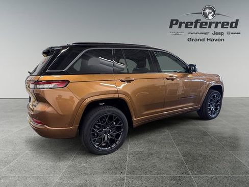 New 2026 Jeep Grand Cherokee Summit AWD/4WD image 21