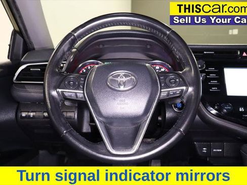 Used 2018 Toyota Camry XSE FWD image 18