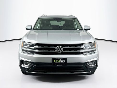 Used 2018 Volkswagen Atlas SEL AWD/4WD image 2
