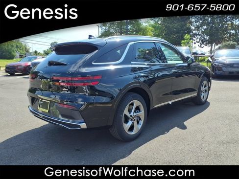 Used 2026 Genesis GV70 2.5T Advanced AWD/4WD image 5