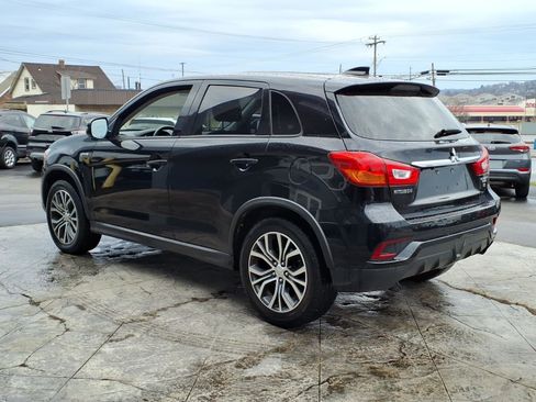 Used 2019 Mitsubishi Outlander Sport SE image 4