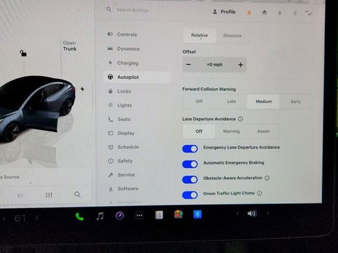 Used 2023 Tesla Model 3 Standard Range image 19