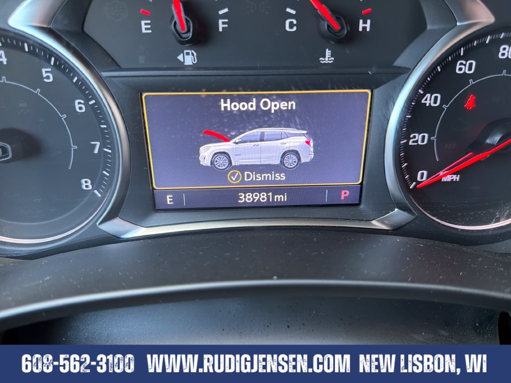 Used 2024 GMC Terrain SLT AWD/4WD image 16