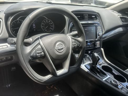 Used 2023 Nissan Maxima Platinum w/ Sport Mat Group FWD image 19