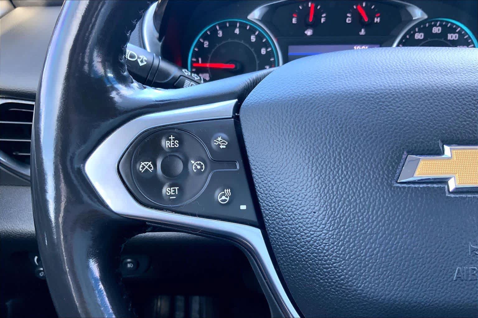 Used 2020 Chevrolet Traverse LT w/ LT Premium Package FWD image 24