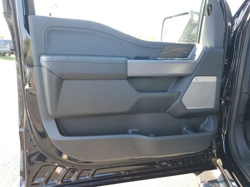 New 2025 Ford F150 Lariat w/ Equipment Group 502A High image 16