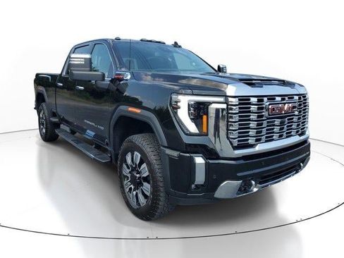 New 2026 GMC Sierra 2500 Denali AWD/4WD image 2