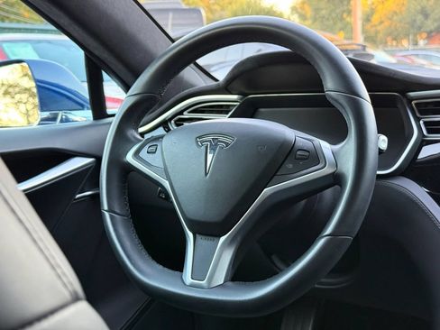 Used 2016 Tesla Model S 70 RWD image 16