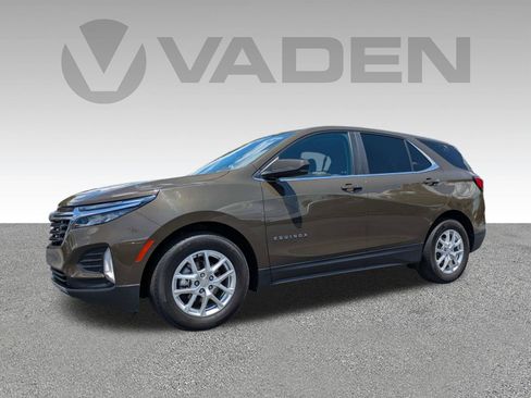 Certified 2024 Chevrolet Equinox LT FWD image 2