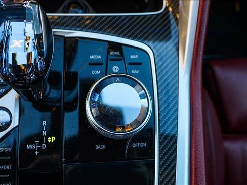 Used 2022 BMW X6 M50i w/ Dynamic Handling Package image 22