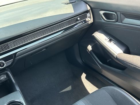 Used 2024 Honda Civic Sport image 17