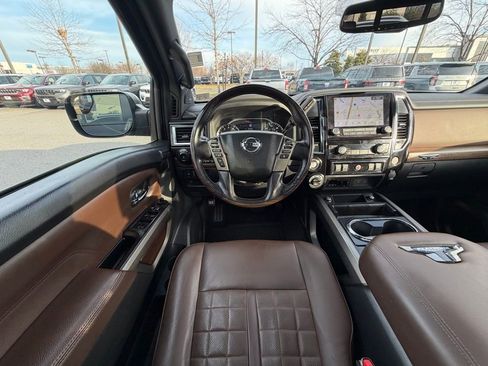 Used 2021 Nissan Titan Platinum Reserve w/ Moonroof Package image 20