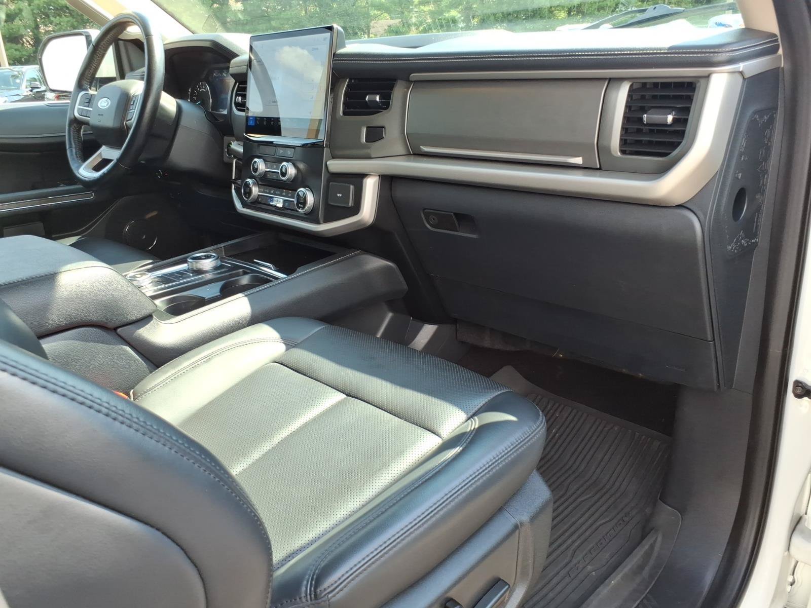 Used 2022 Ford Expedition Max XLT AWD/4WD image 9