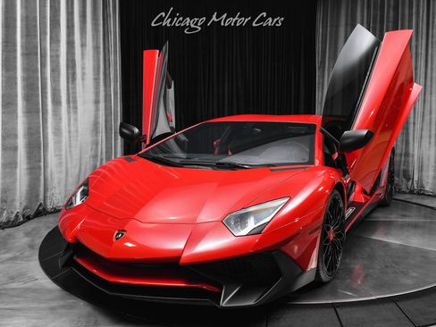 Used 2016 Lamborghini Aventador LP 750-4 Superveloce AWD/4WD image 2