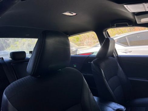 Used 2017 Honda Accord Sport image 28