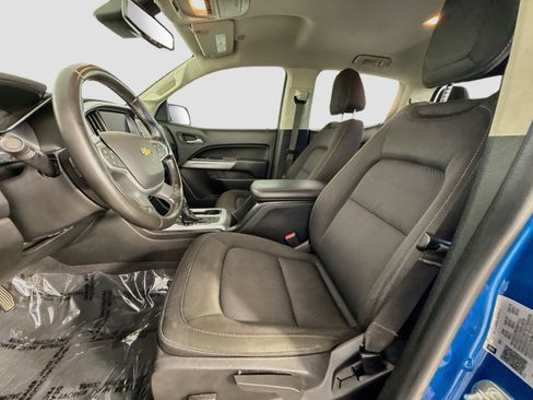 Used 2021 Chevrolet Colorado LT w/ Safety Package RWD image 23