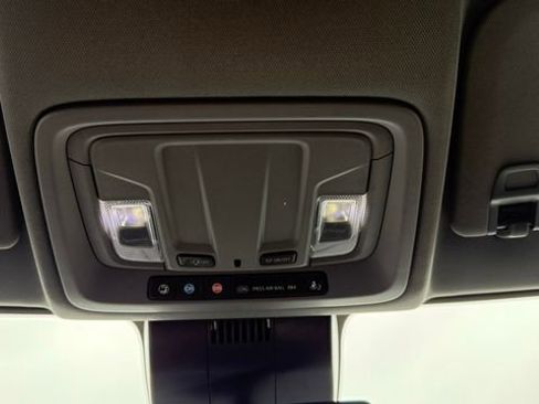 Used 2022 GMC Sierra 1500 Elevation image 35