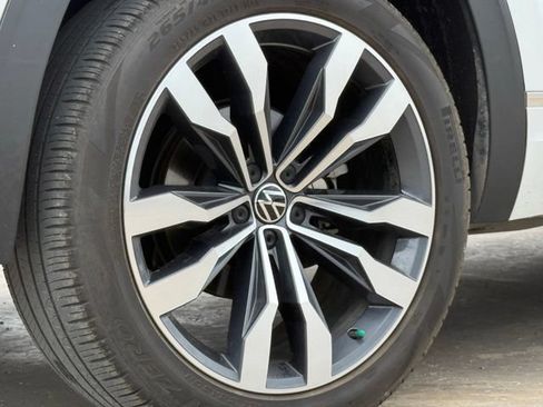 Used 2023 Volkswagen Atlas SEL Premium AWD/4WD image 15