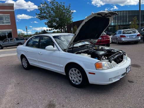 Used 2004 Kia Optima FWD image 14