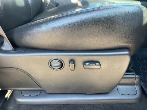 Used 2014 GMC Sierra 2500 SLT w/ SLT Convenience Package image 12