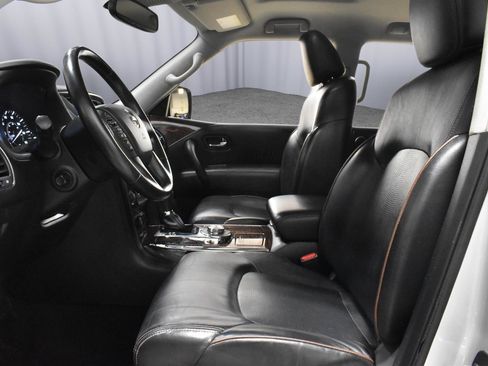 Used 2020 Nissan Armada SL w/ Premium Package image 5