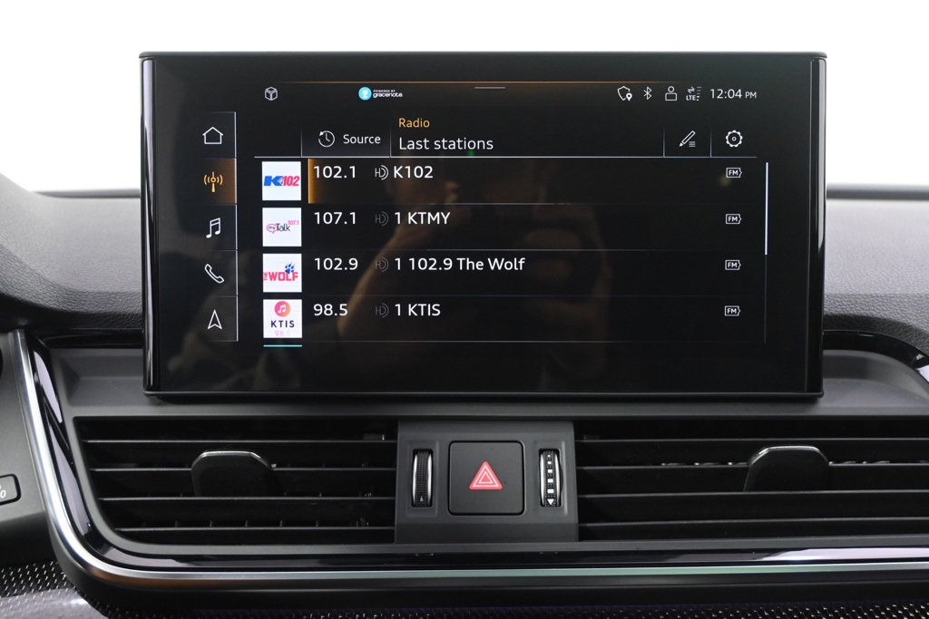 Used 2023 Audi SQ5 Prestige AWD/4WD image 28