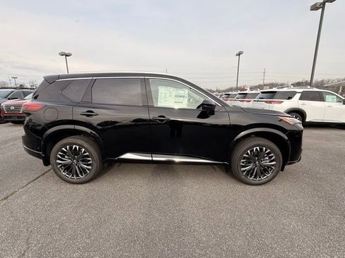 New 2026 Nissan Rogue Platinum w/ Tech Package image 4