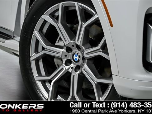 Used 2022 BMW X7 xDrive40i w/ Executive Package AWD/4WD image 94