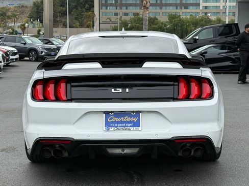 Used 2022 Ford Mustang GT RWD image 7