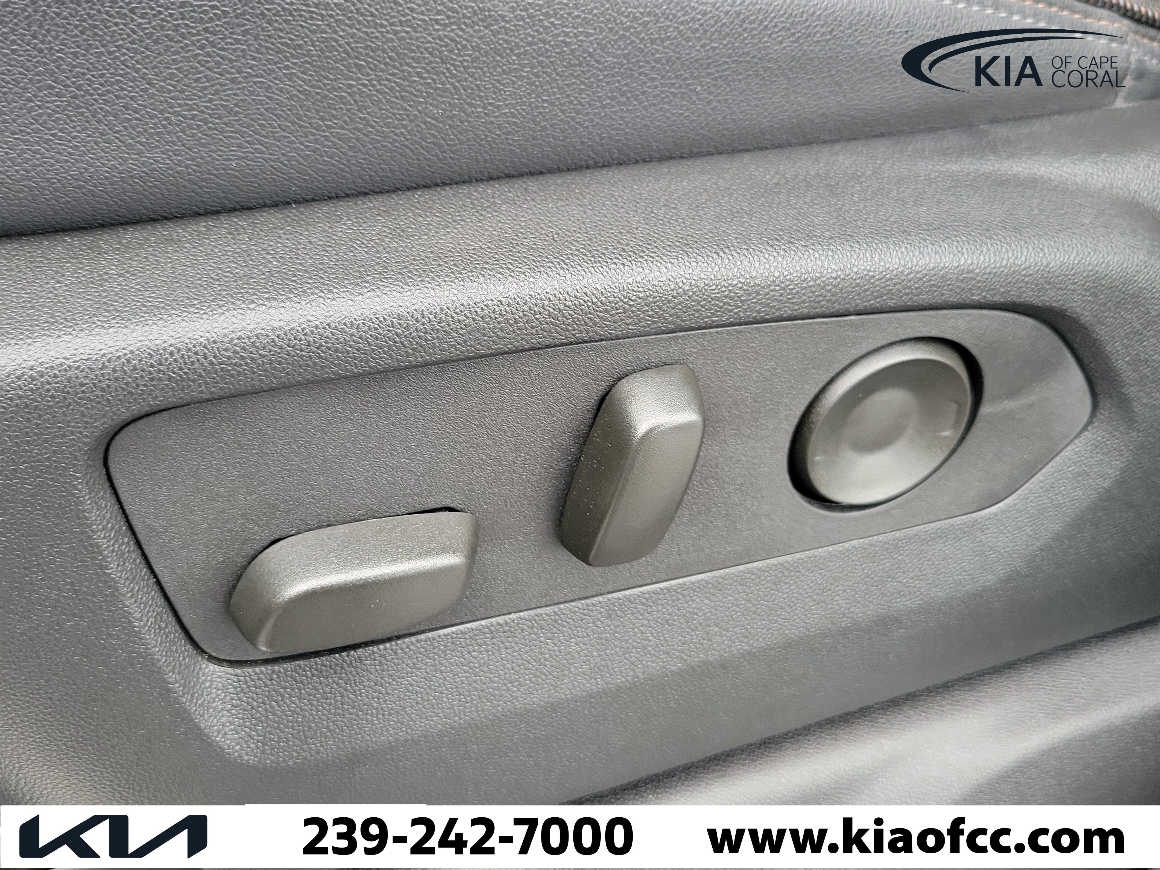 Used 2025 Chevrolet Silverado 2500 High Country w/ Midnight Edition AWD/4WD image 21