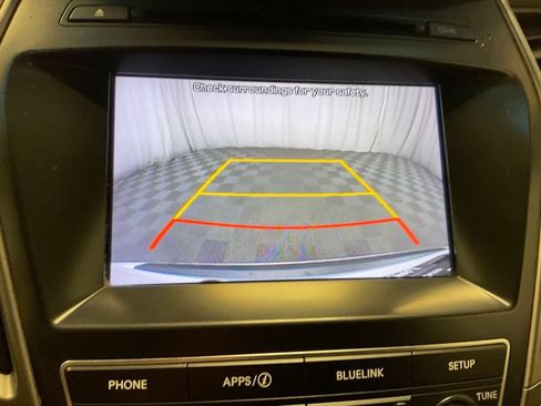 Used 2019 Hyundai Santa Fe XL SE FWD image 16