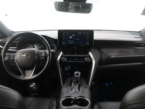 Used 2022 Toyota Venza Limited image 13