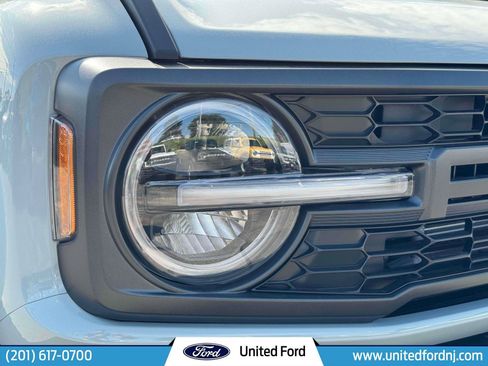 Used 2024 Ford Bronco Raptor w/ Interior Carbon Fiber Pack 6 AWD/4WD image 8