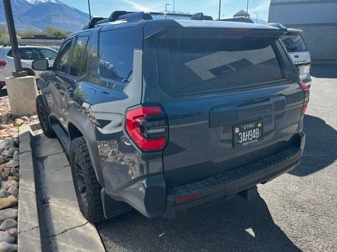 Used 2025 Toyota 4Runner SR5 image 9