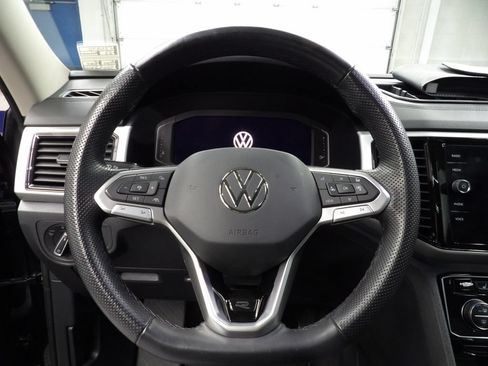Used 2023 Volkswagen Atlas SEL R-Line AWD/4WD image 46