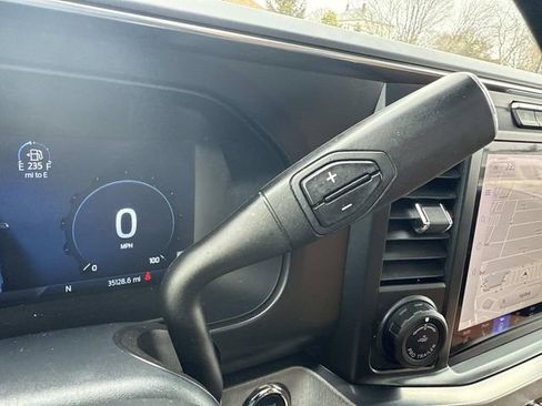 Used 2024 Ford F350 Platinum w/ FX4 Off-Road Package image 39