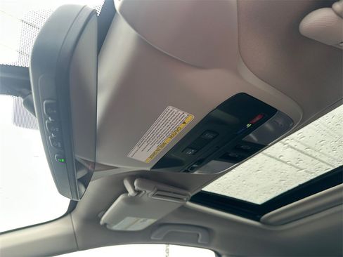 Used 2021 Subaru Crosstrek 2.0i Premium w/ Moonroof Package image 27