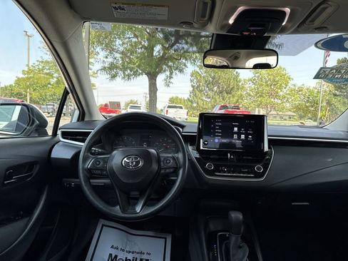 Used 2025 Toyota Corolla LE FWD image 20