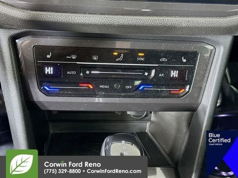 Used 2022 Volkswagen Tiguan SE image 19