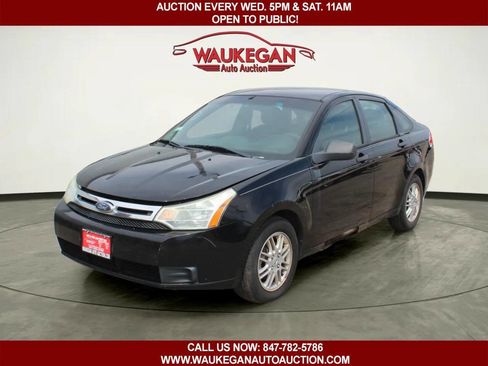 Used 2009 Ford Focus SE FWD image 1