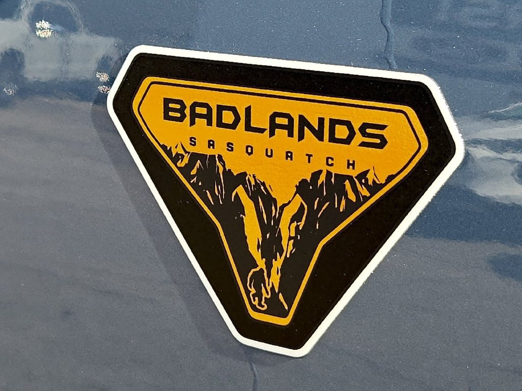 Used 2025 Ford Bronco Badlands AWD/4WD image 8
