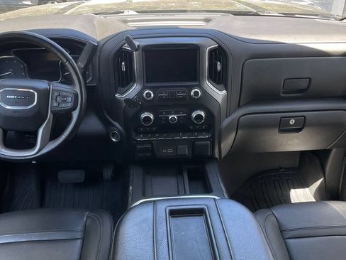 Used 2022 GMC Sierra 3500 Denali w/ Denali Ultimate Package AWD/4WD image 4