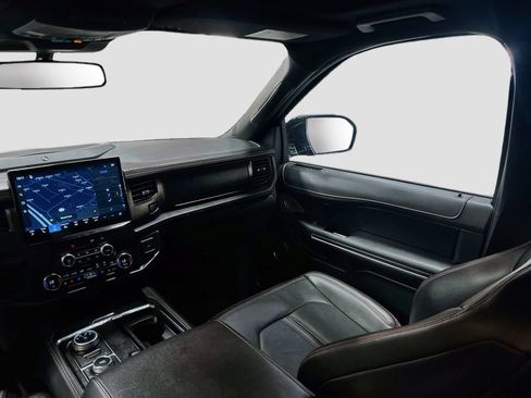 Used 2022 Ford Expedition Max Limited AWD/4WD image 25